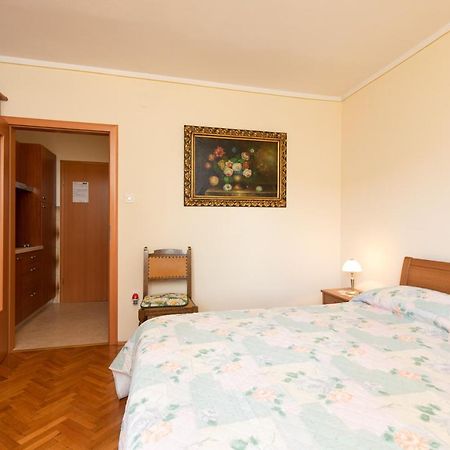 Apartments Spanjic Veglia Exterior foto
