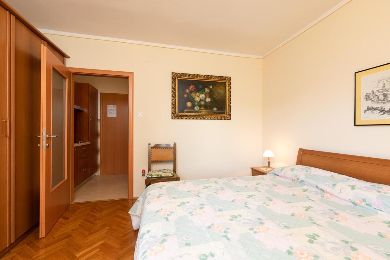 Apartments Spanjic Veglia Exterior foto
