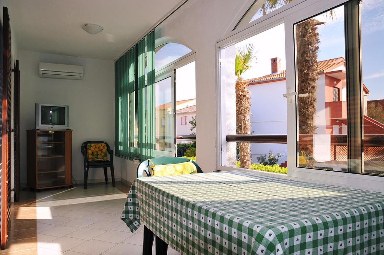 Apartments Spanjic Veglia Exterior foto